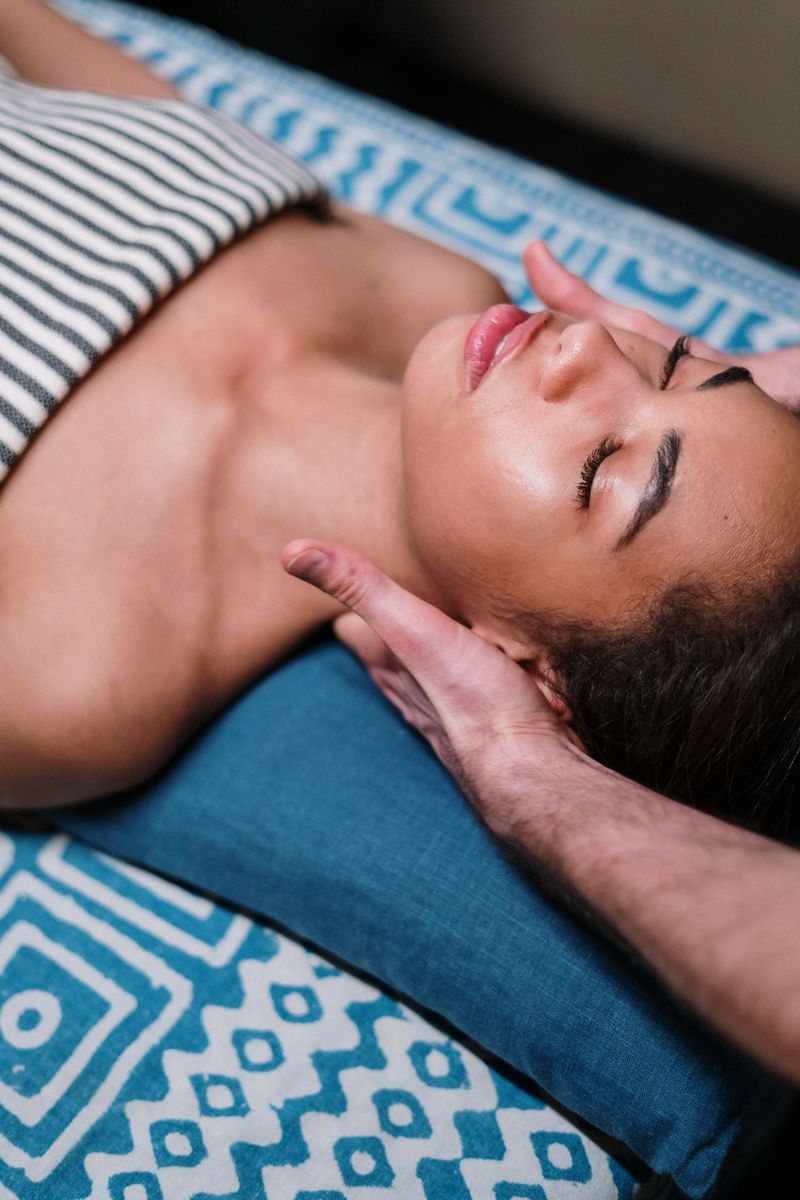 Les Soins du Visage : Techniques et Protocoles Enseignés au CAP Esthétique